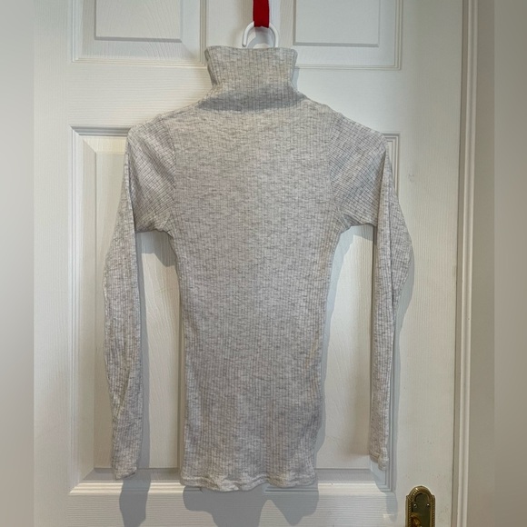 CLUB MONACO long sleeve turtle neck - Picture 1 of 4